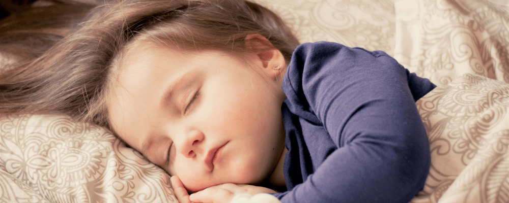 Schlaf gegen Kind in der Kita krank geworden